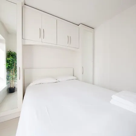 Stylish And Trendy 2br Near Centre 더블린