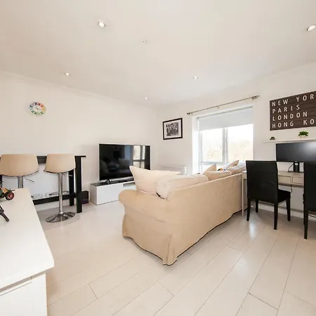 Stylish And Trendy 2br Near Centre Dublin