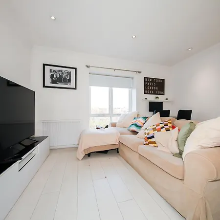 Stylish And Trendy 2br Near Centre Dublin