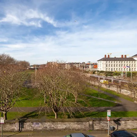 Apartment Stylish And Trendy 2br Near Centre Dublin